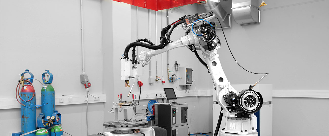 Neues Roboterschweißlabor mit Laser-unterstütztem MIG-Prozess